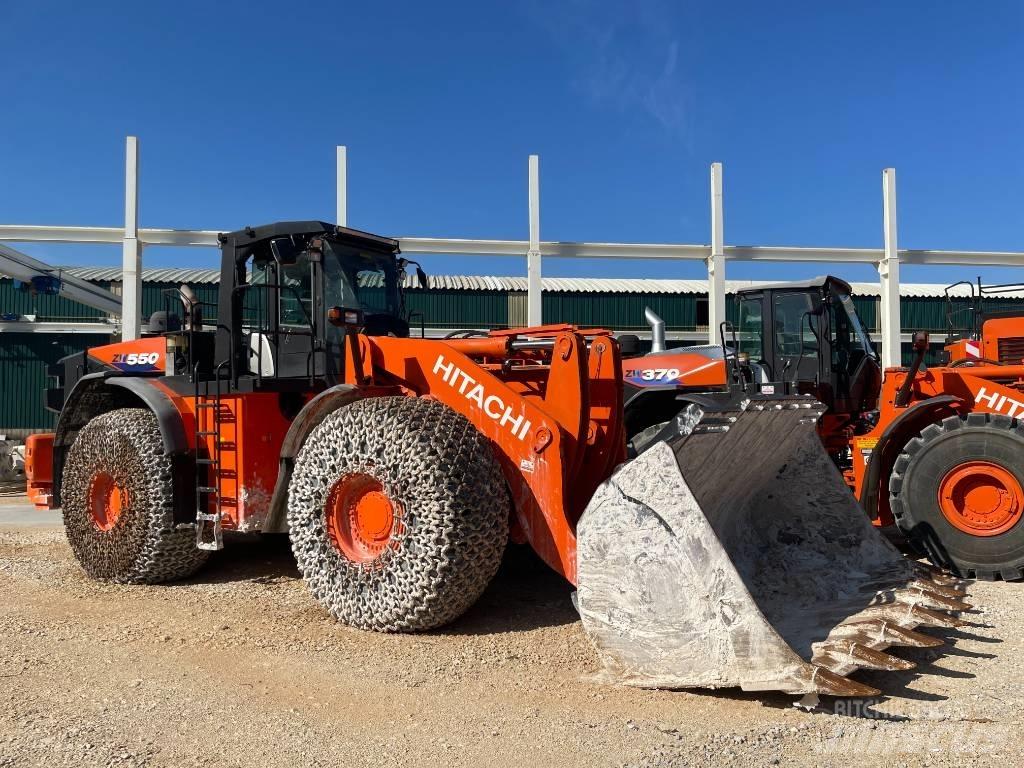 Hitachi ZW 550 - 6 輪胎式裝載機