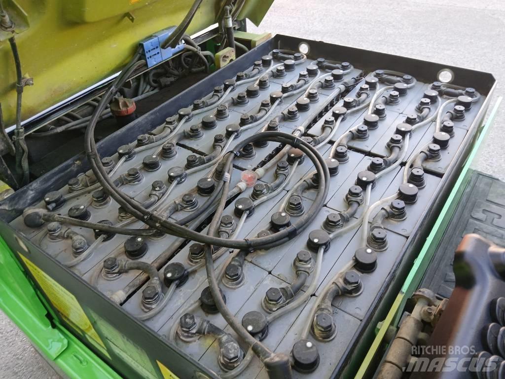 Clark GEX 25 電動堆高機
