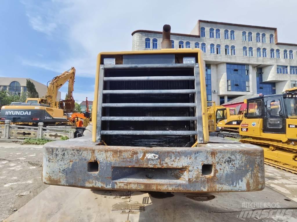 Komatsu WA 500 輪胎式裝載機