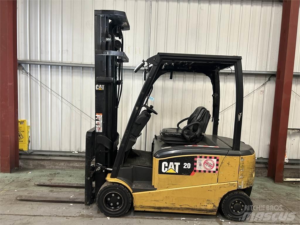 CAT EP20PN 電動堆高機