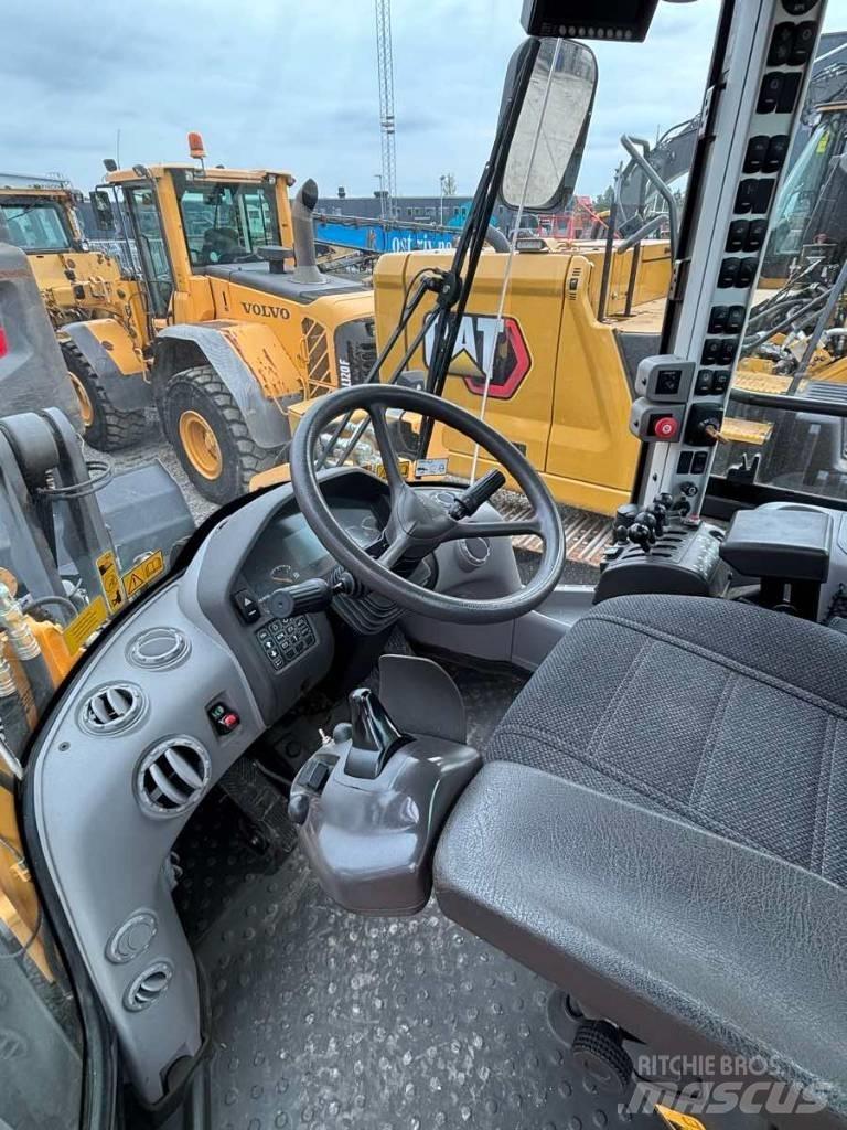 Volvo L90G 輪胎式裝載機