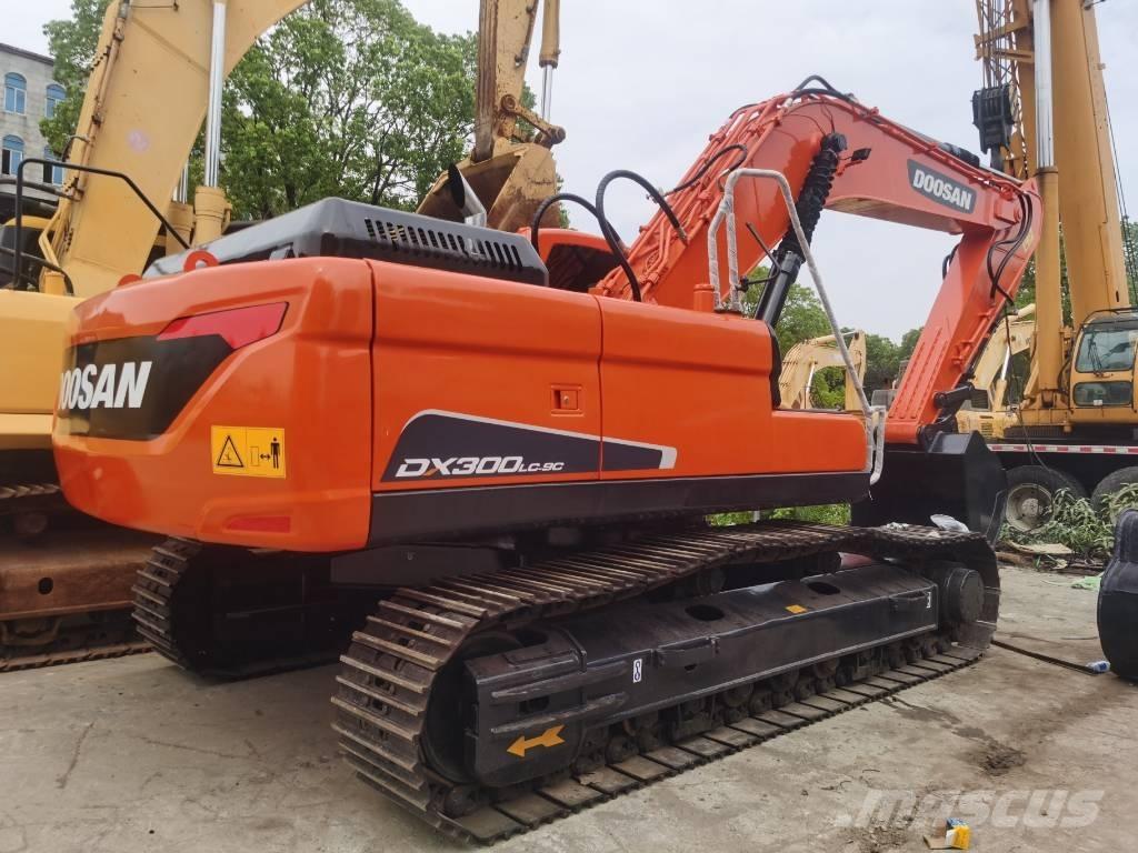 Doosan DX 300 LC 履帶式 挖土機/掘鑿機/挖掘機