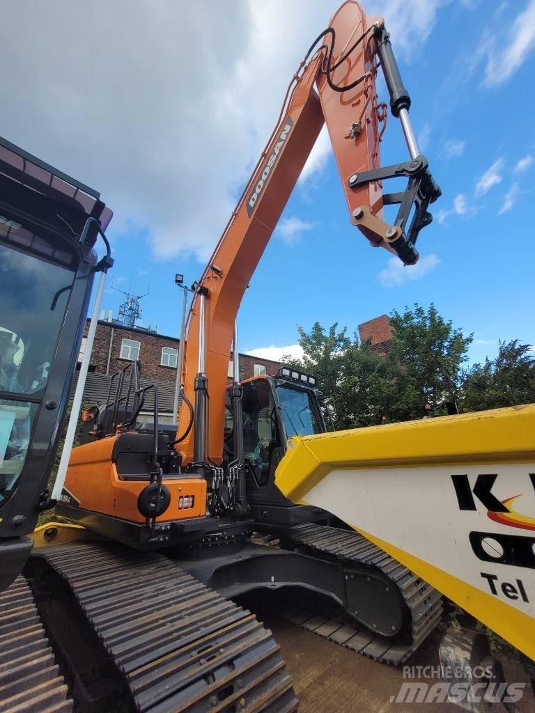 Doosan DX 210 LC-7 履帶式 挖土機/掘鑿機/挖掘機