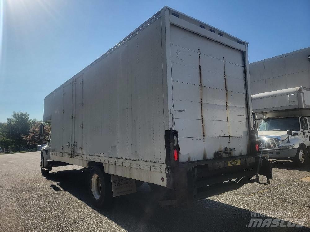 International 4300 貨箱式卡車