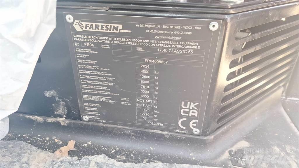 Faresin 17.14 伸縮臂操作車