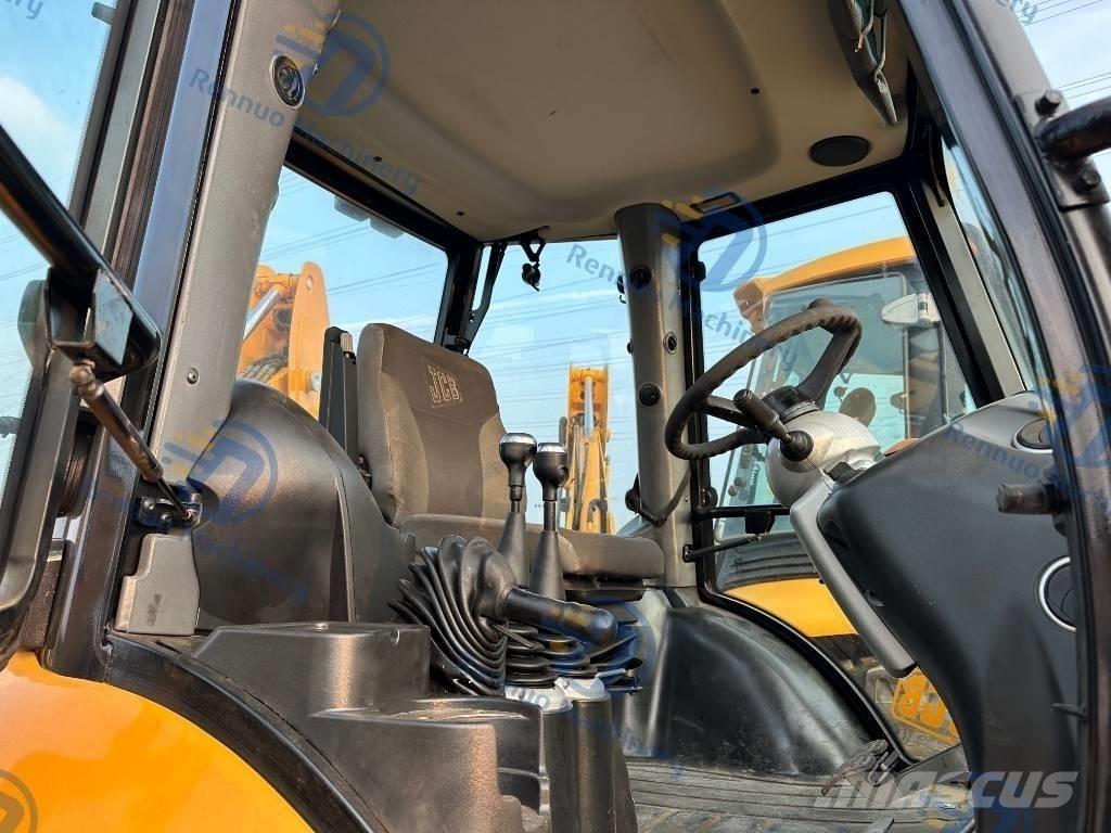 JCB 4 CX 反鏟裝載機