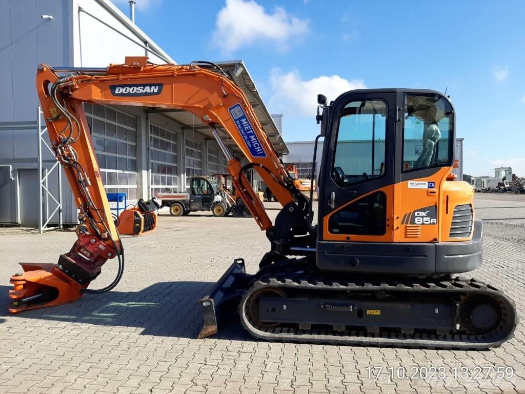 Develon DX 85 R-3 中型挖土機/掘鑿機/挖掘機 7t-12t