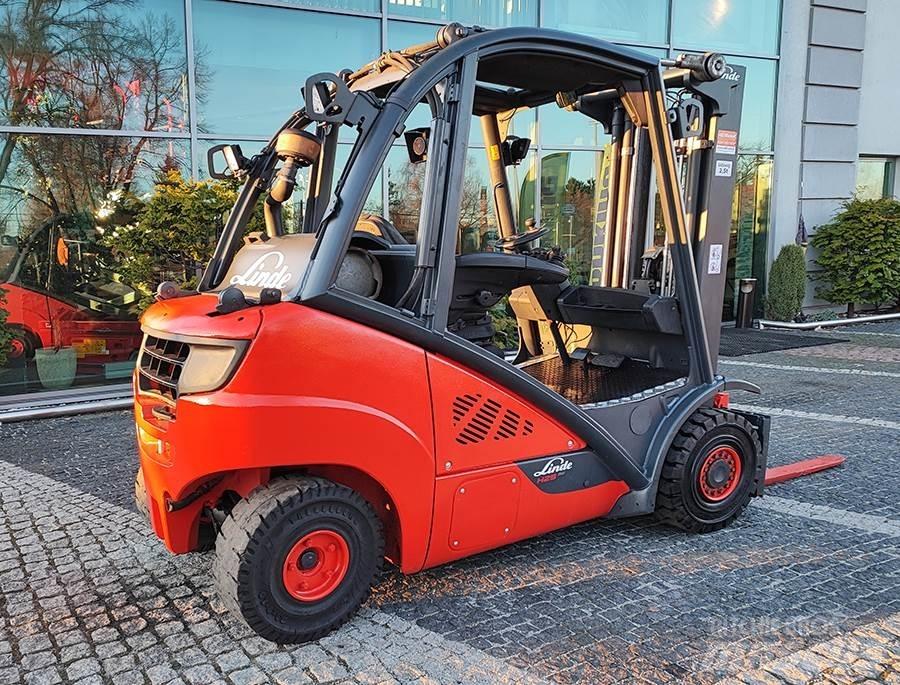 Linde H25T-02 液化石油氣LPG卡車