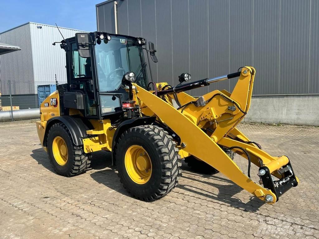 CAT 908 輪胎式裝載機