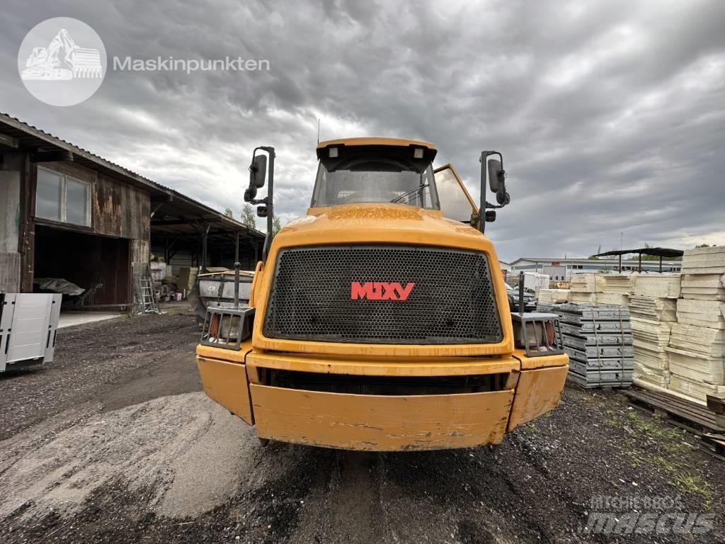 Moxy MT 25 鉸接式起吊車