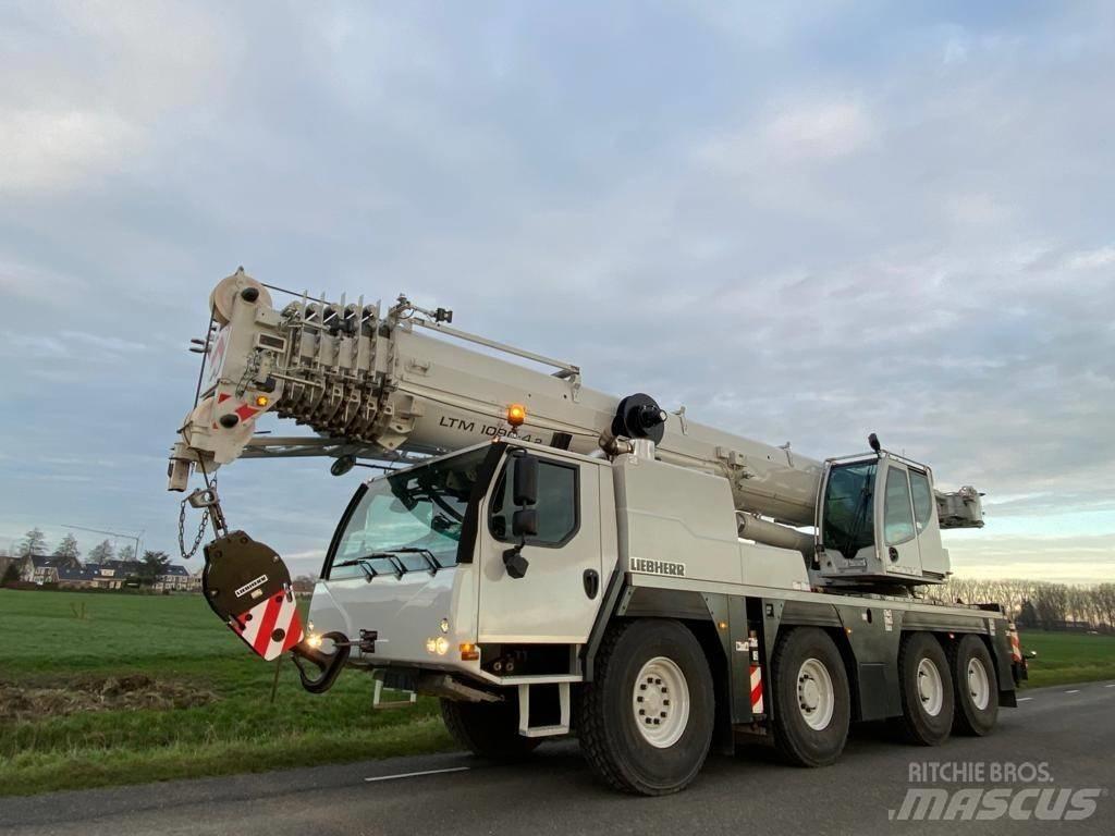 Liebherr LTM1090-4.2 全路面起重機/吊車
