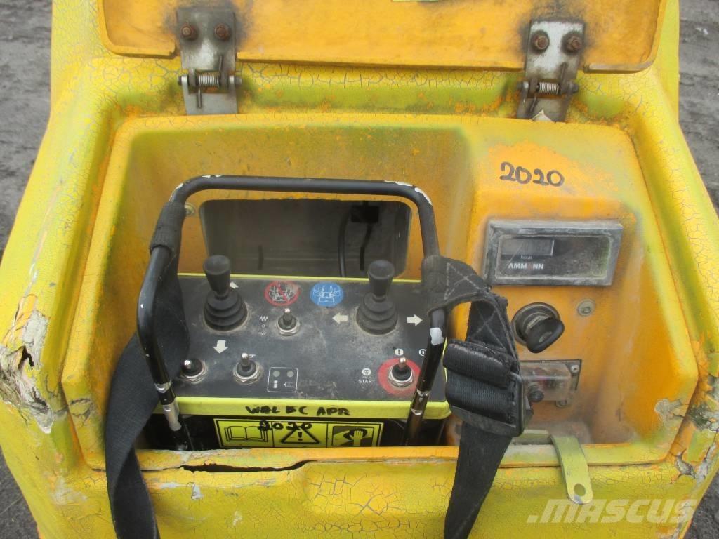 Ammann ARR 1575 雙輪滾壓機