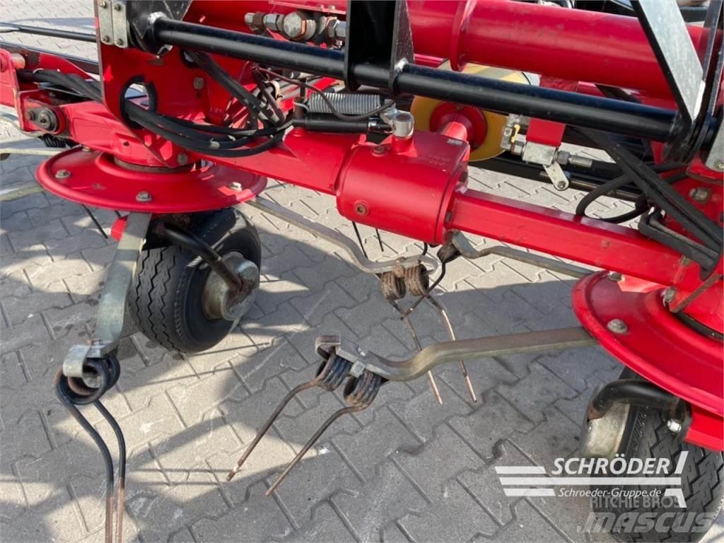 Fella TH 13010 T 耙與翻草機