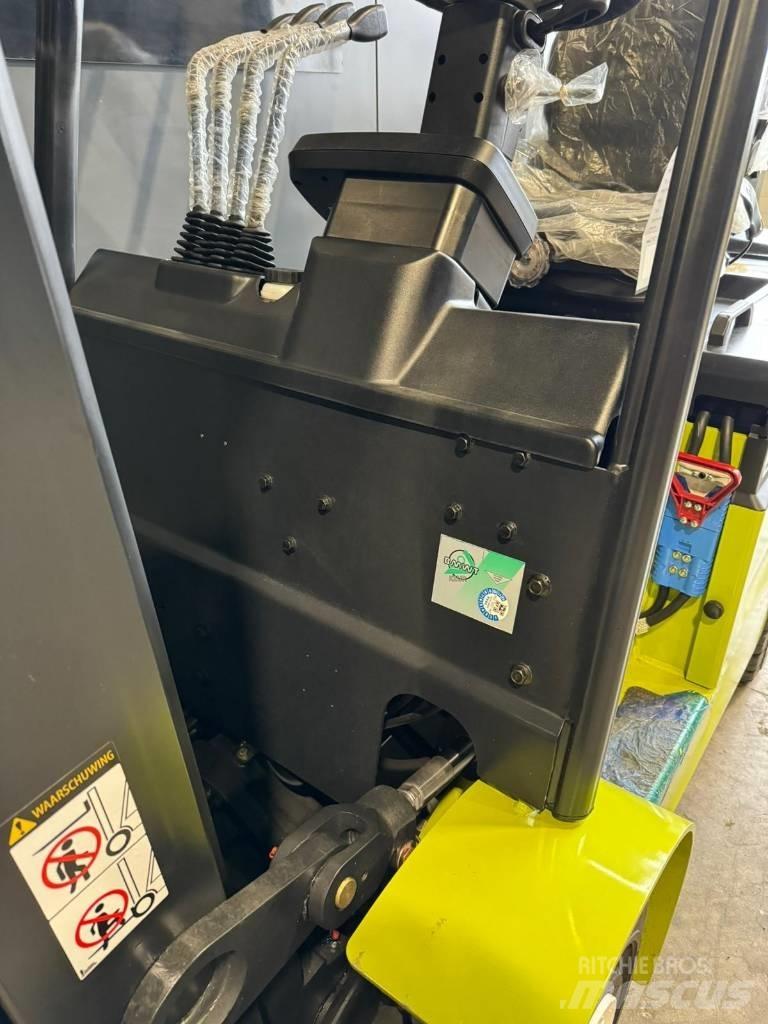 Clark EPX 25 I 電動堆高機