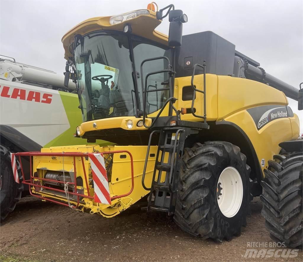 New Holland CR 980 聯合收穫機