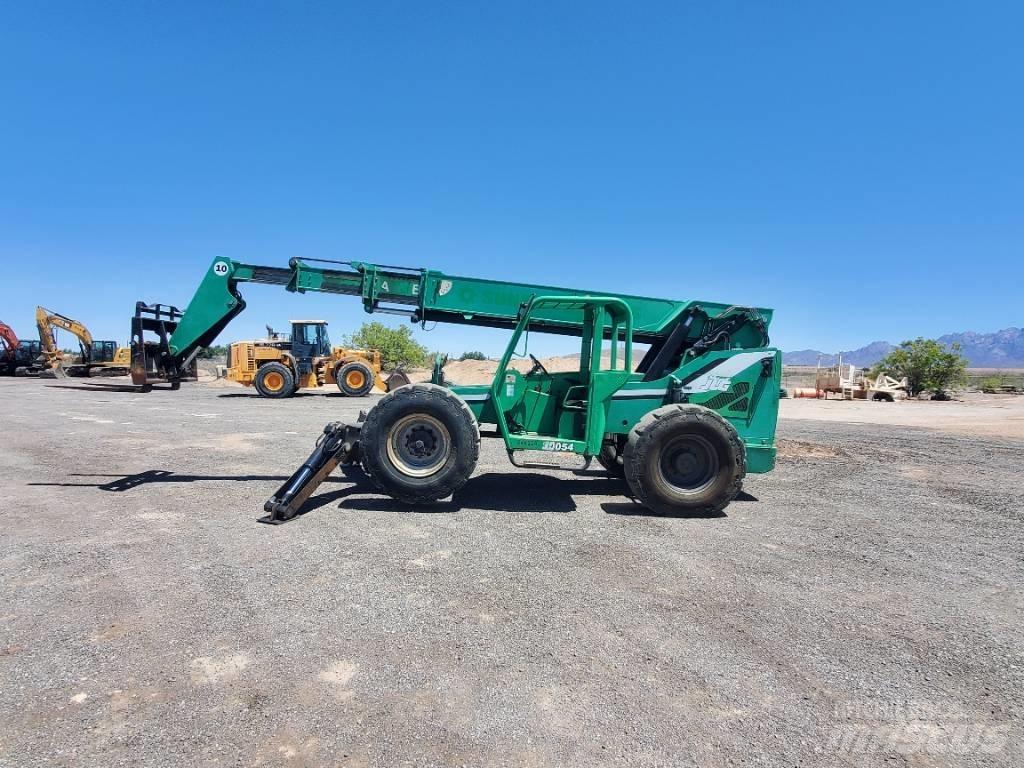JLG 10054 伸縮臂操作車
