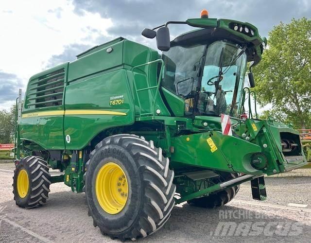 John Deere T 670 聯合收穫機