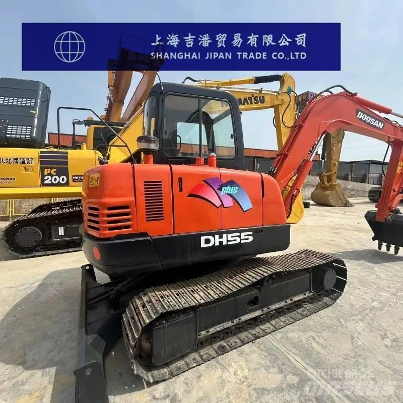 Doosan DH 55 小型挖土機/掘鑿機<7t(小型挖掘機)
