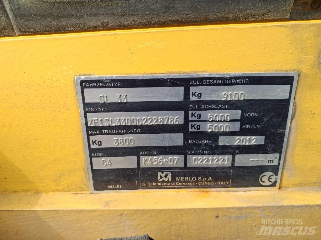 Merlo P 38.13 伸縮臂操作車