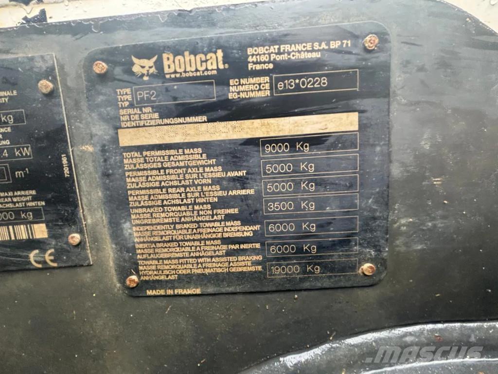 Bobcat TL470 農業用伸縮臂裝載機