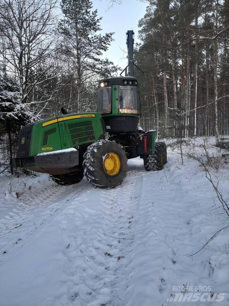 John Deere 1070 E 收穫機