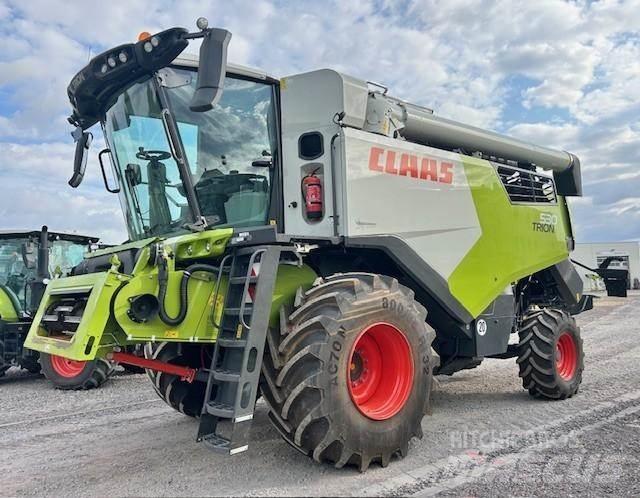 CLAAS TRION 530 聯合收穫機