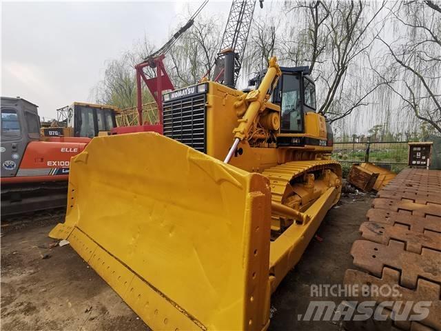 Komatsu D155A 履帶推土機