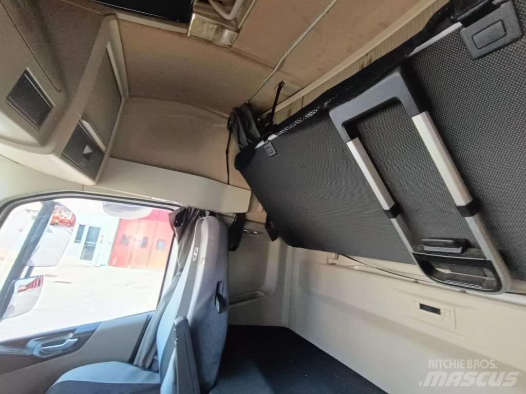 Volvo FH 500 曳引機組件