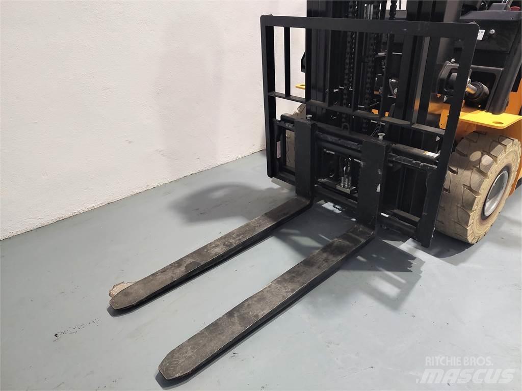  CPD25 AC4 電動堆高機