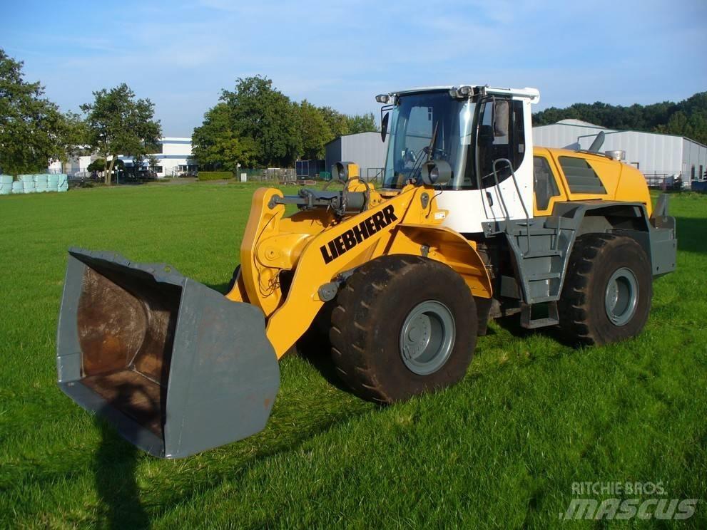Liebherr L 566 輪胎式裝載機