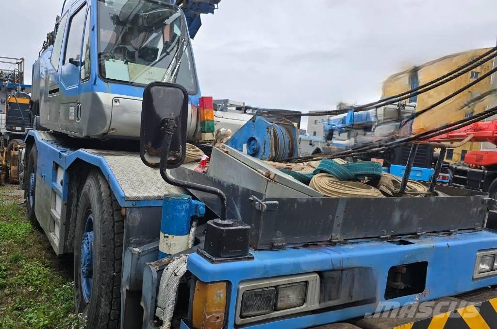 Tadano TR 250 M-6 越野起重機