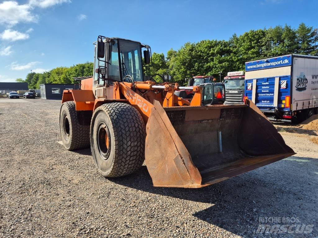 Hitachi FR 130 輪胎式裝載機