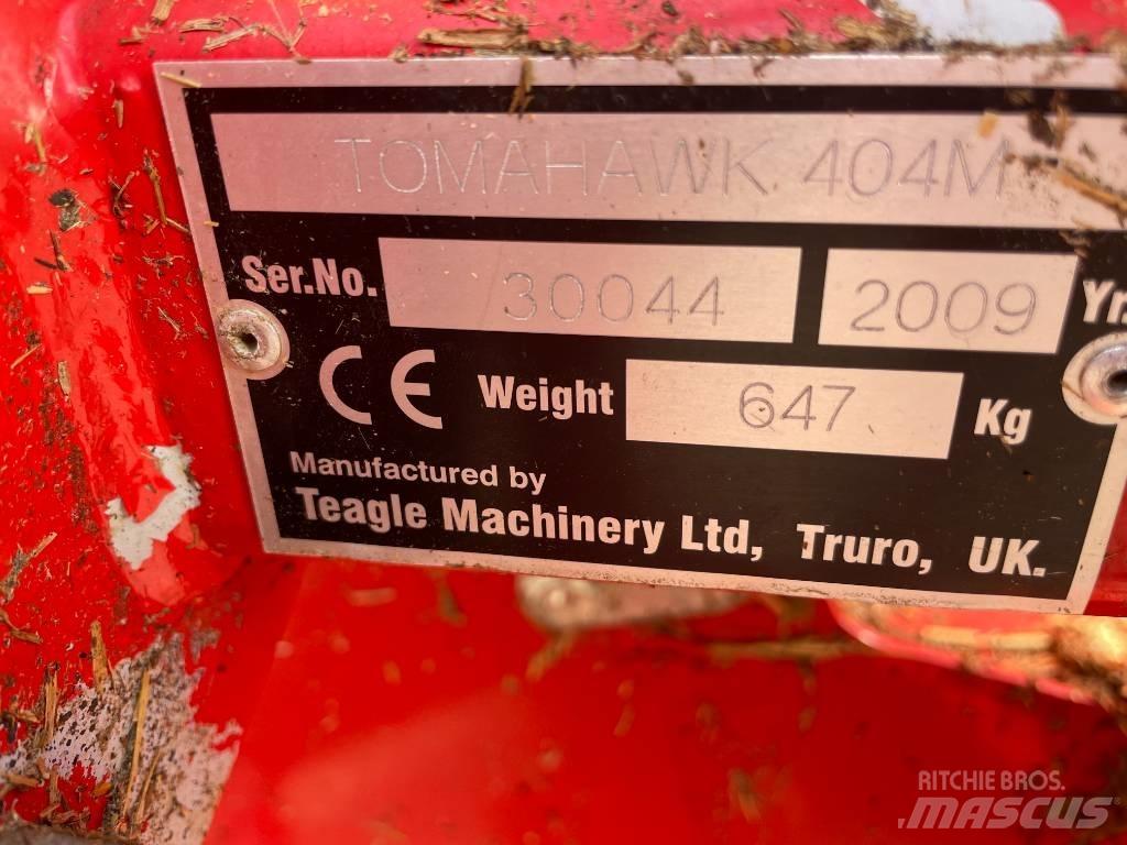 TEAGLE TOMAHAWK 404M 草捆撕碎機、切割機、拆袋機