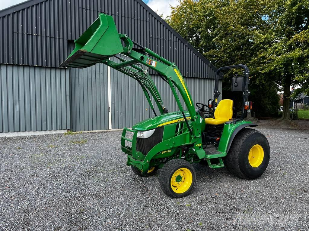 John Deere 3045 R 曳引機