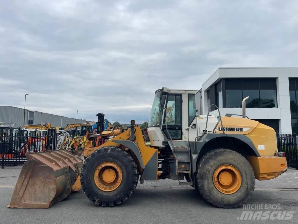 Liebherr L544 輪胎式裝載機