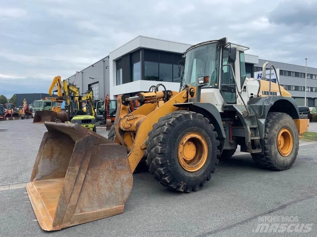 Liebherr L544 輪胎式裝載機