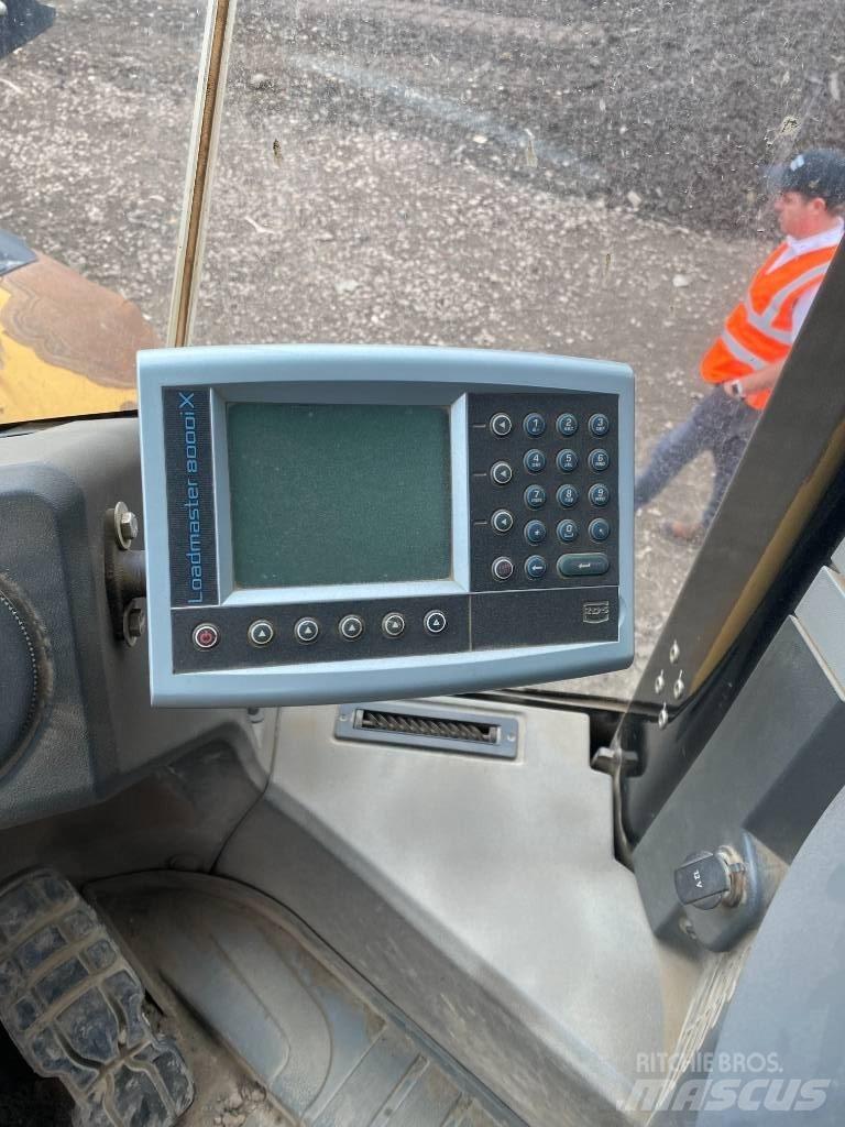 CAT 972 M 輪胎式裝載機