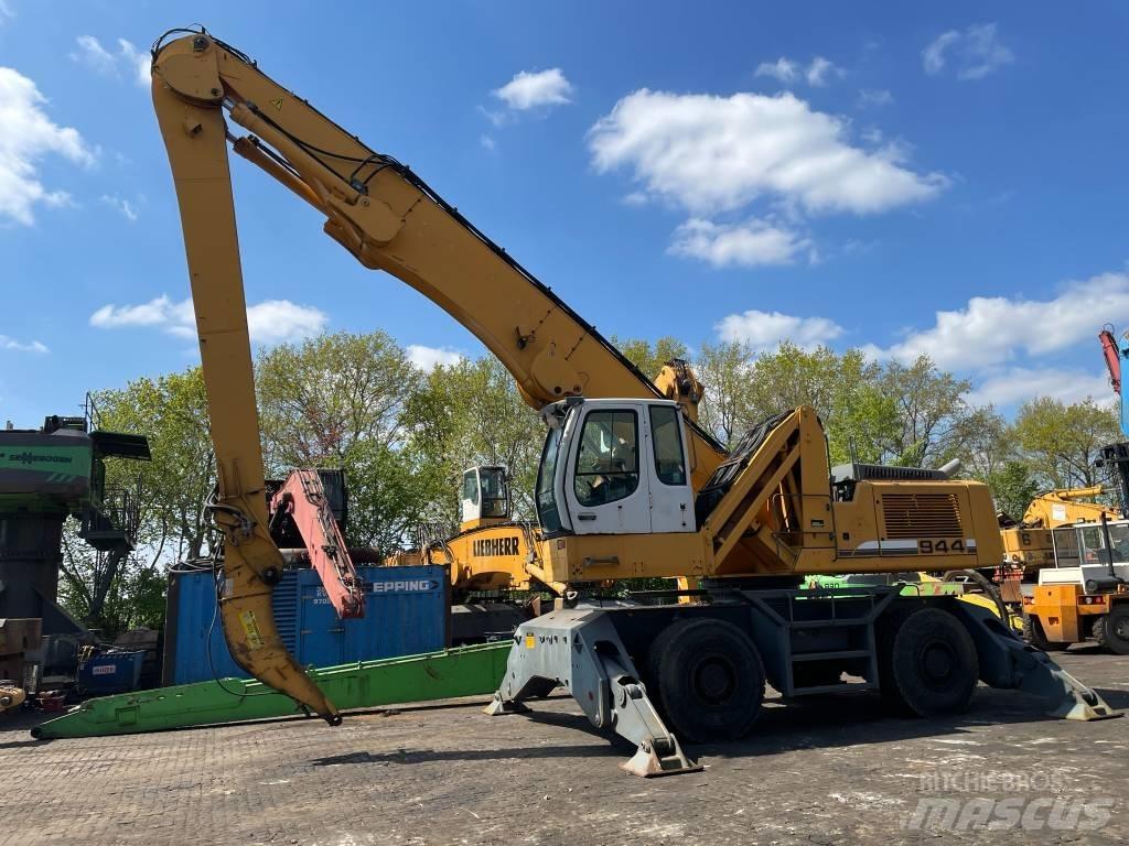 Liebherr 944 C HD 廢棄物/工業用操作車