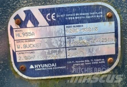 Hyundai HL955A 鏟斗
