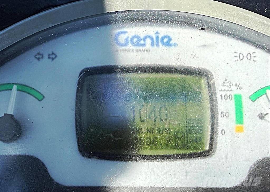 Genie GTH 1056 伸縮臂操作車