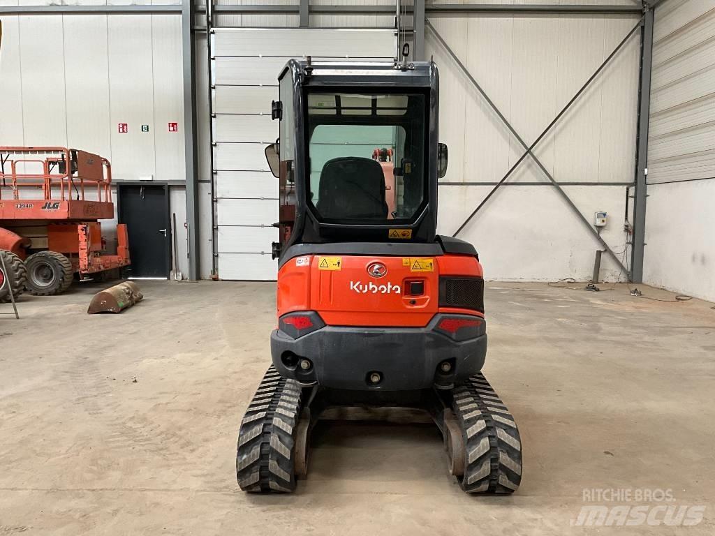 Kubota U 27-4 小型挖土機/掘鑿機<7t(小型挖掘機)