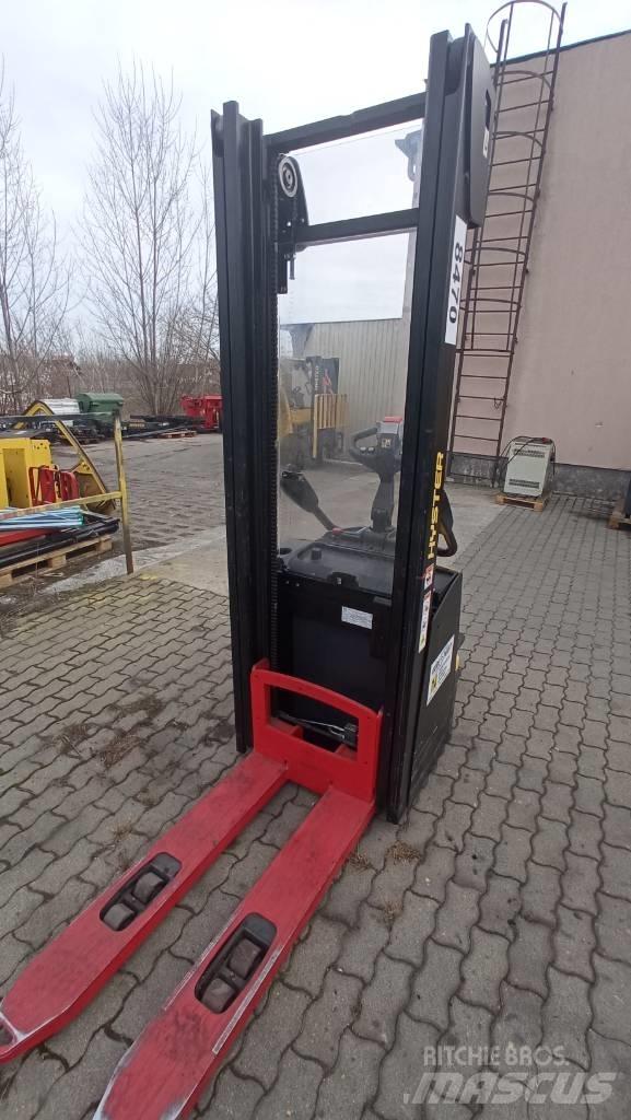 Hyster S1.4S 行走控制式堆積機