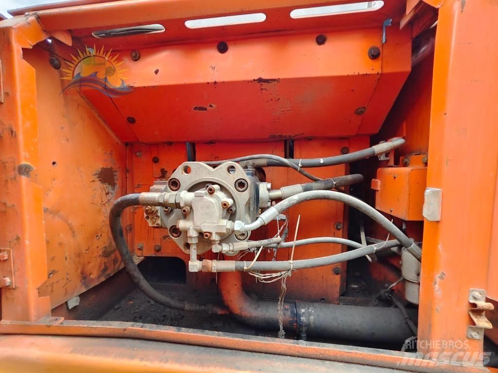 Doosan DX 300 LC 履帶式 挖土機/掘鑿機/挖掘機
