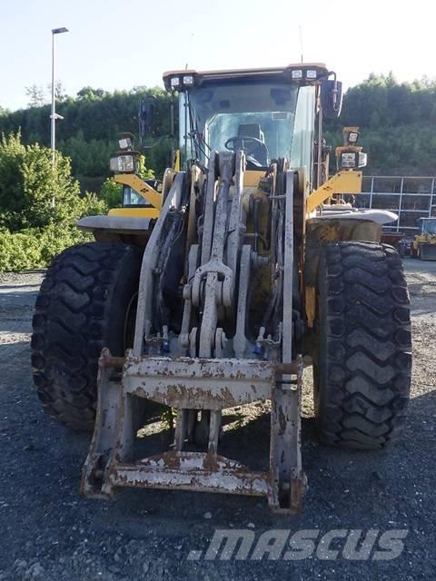 Volvo L 120 H 輪胎式裝載機