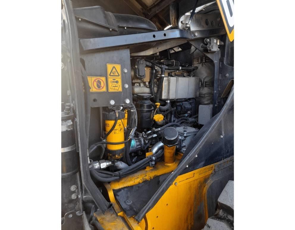 JCB 417 輪胎式裝載機