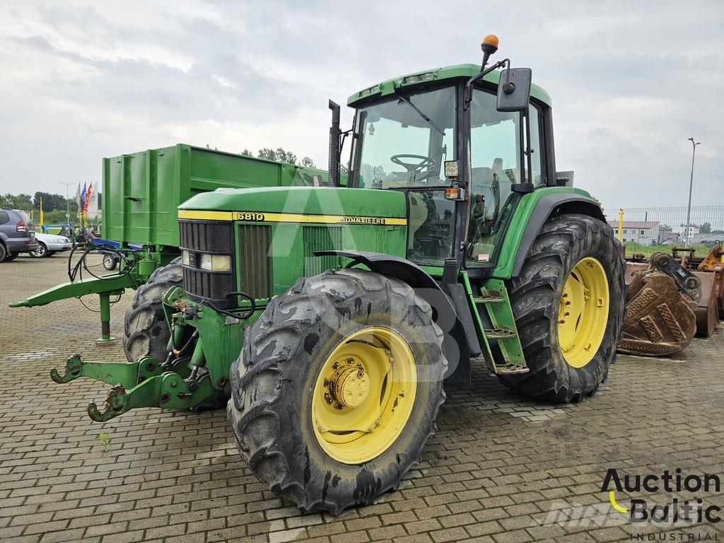 John Deere 6810 曳引機