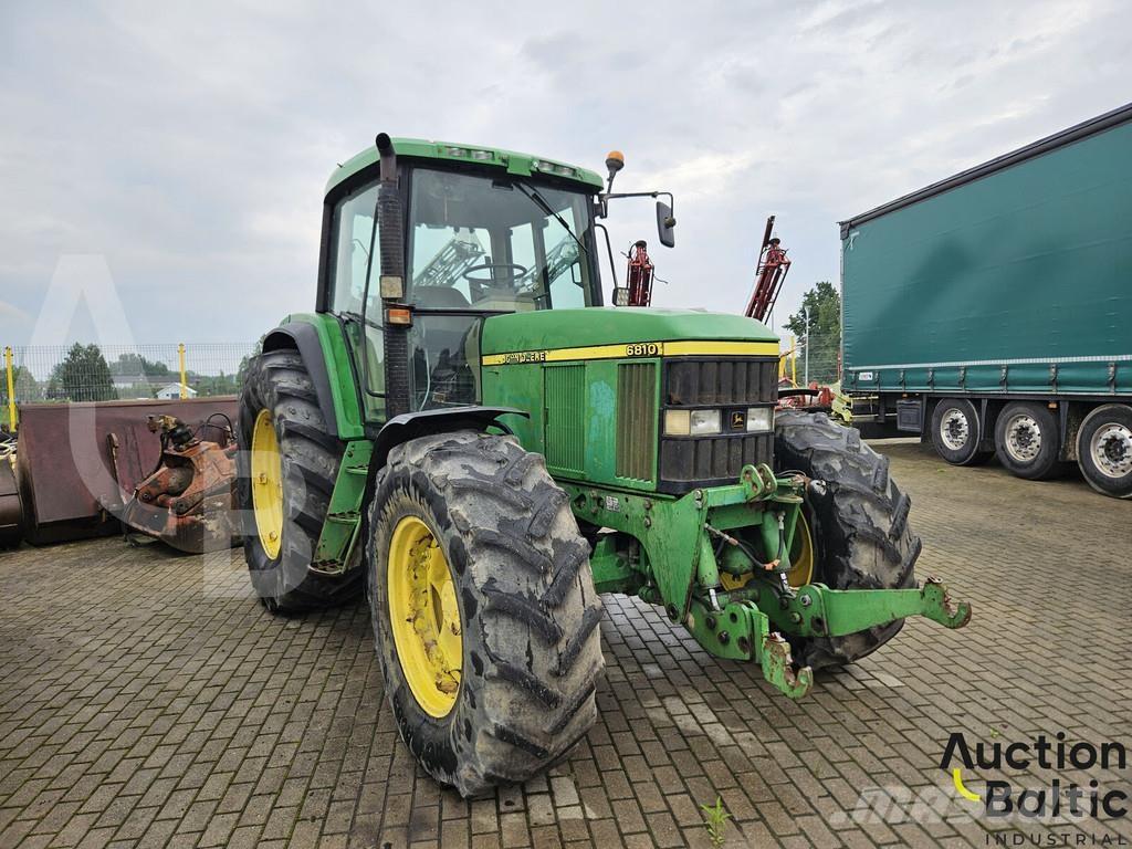 John Deere 6810 曳引機