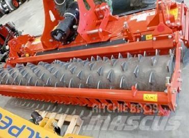 Kubota PH 1301 動力耙和旋轉式耕耘機