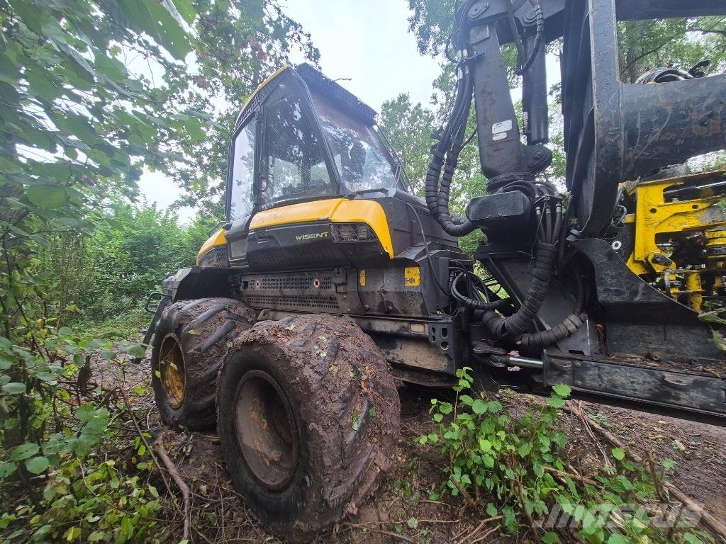 Ponsse Wisent 8W 集運機