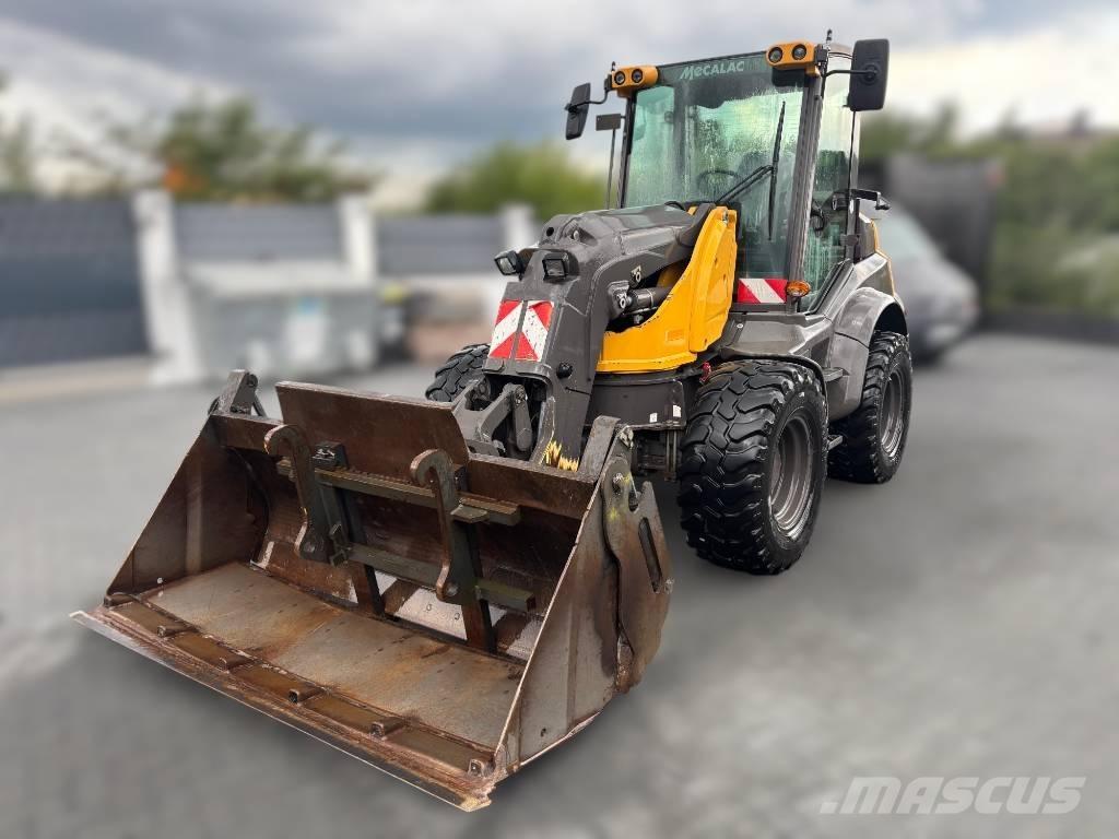 Mecalac AS 900 輪胎式裝載機